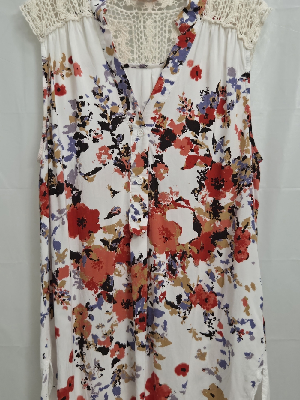 Pixley Women’s White Floral Crochet Yoke Sleeveless Top. Nwot. True Small.